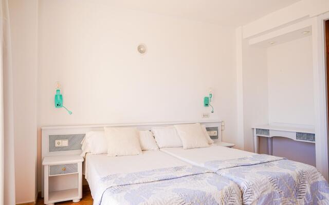 Azuline Hotel - Apartamento Rosamar