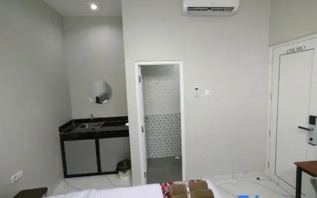 Joy Hotel