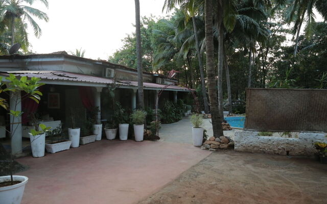 Shantie Shakthi Vagator Resort with Swimming Pool