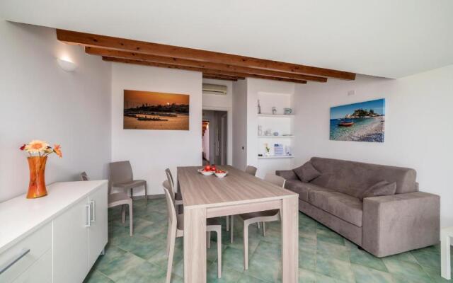 Archimede, appartamento con vista in centro a Marina di Ragusa