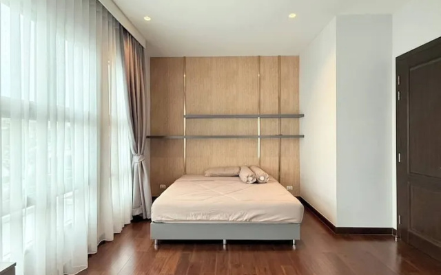 Luxury House Near Suvarnabhumi Airport