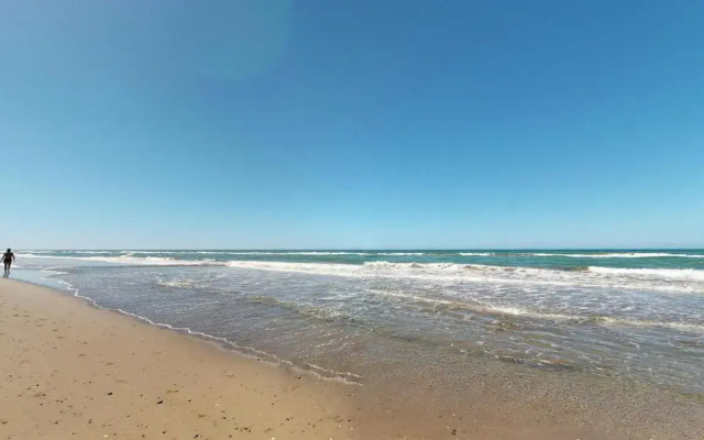 Golden Beach - EaW Homes