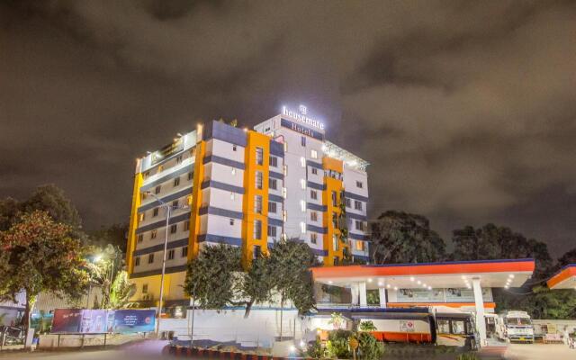 Housemate Hotels