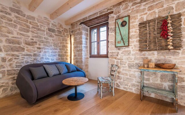 Nice Home in Bale With Wifi and 2 Bedrooms