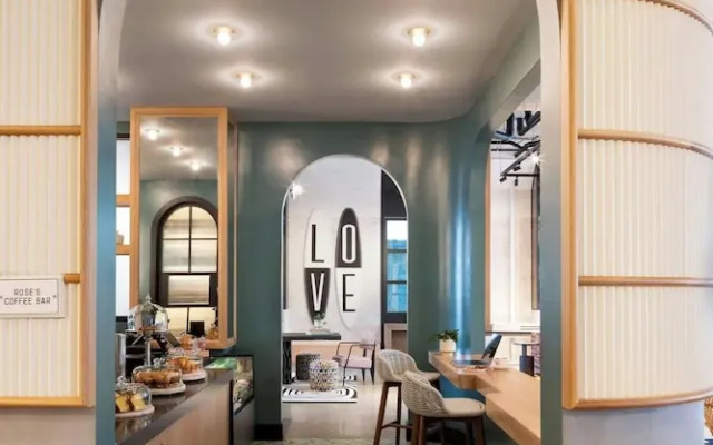 Moxy St. Petersburg Downtown