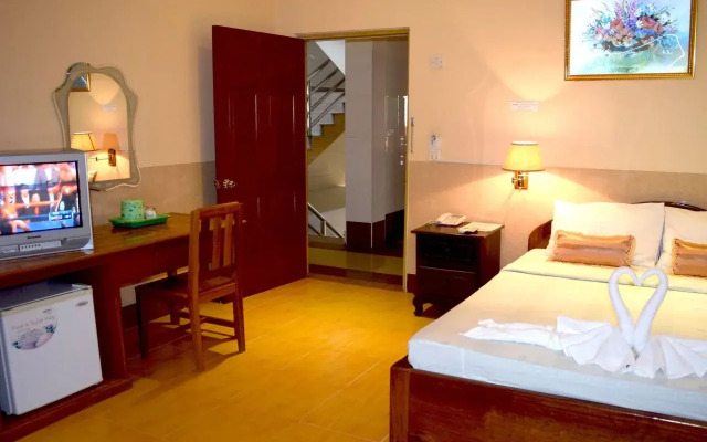 Reaksmey Battambang Hotel