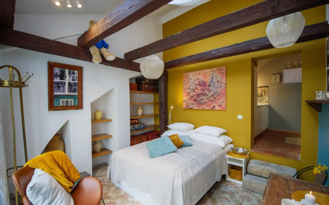 Romantic nest under Prague Castle