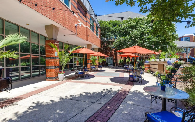 Kellogg Conference Hotel at Gallaudet University