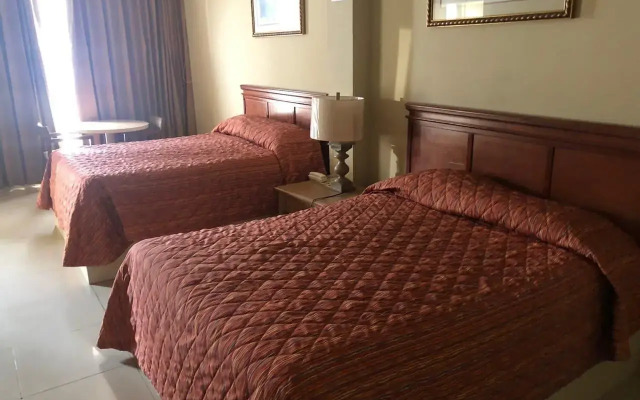 Hotel Plaza Riviera