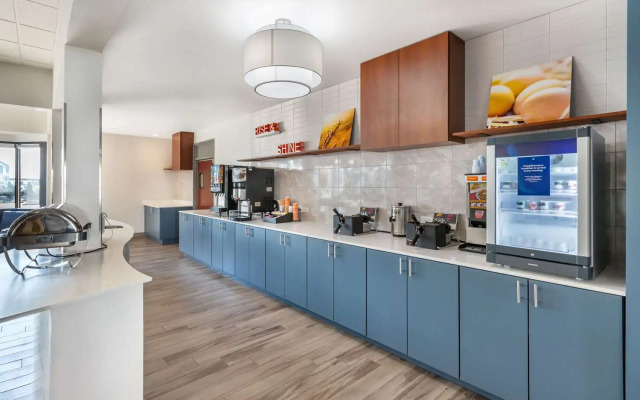 Comfort Inn & Suites Arlington Heights - Buffalo Grove