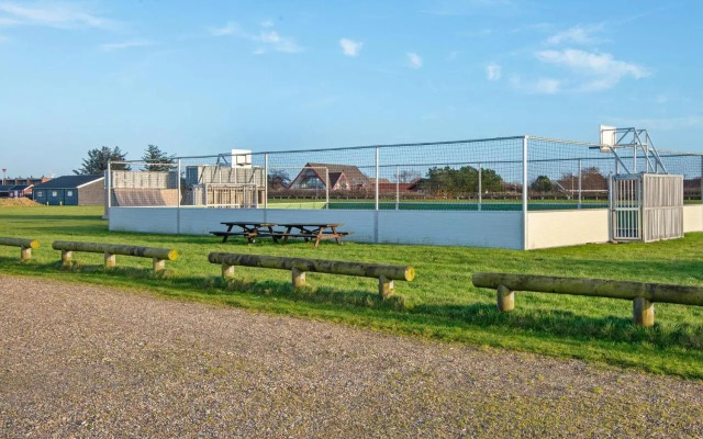 Three-Bedroom Holiday home in Hemmet 14