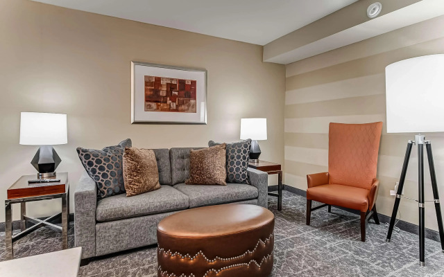 Embassy Suites Atlanta - Kennesaw Town Center