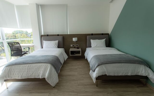 Hotel Puerto Pacífico Guayaquil Airport