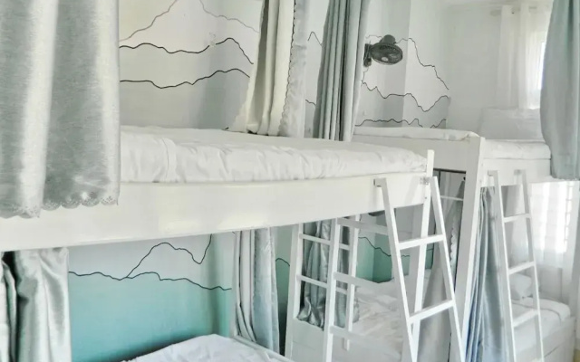 Homestay Trop Home - Hostel