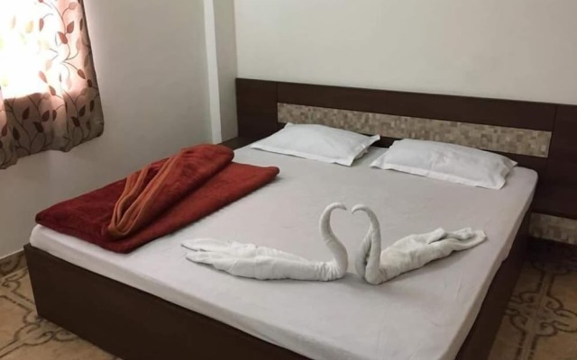 Transit Dorms - Hostel