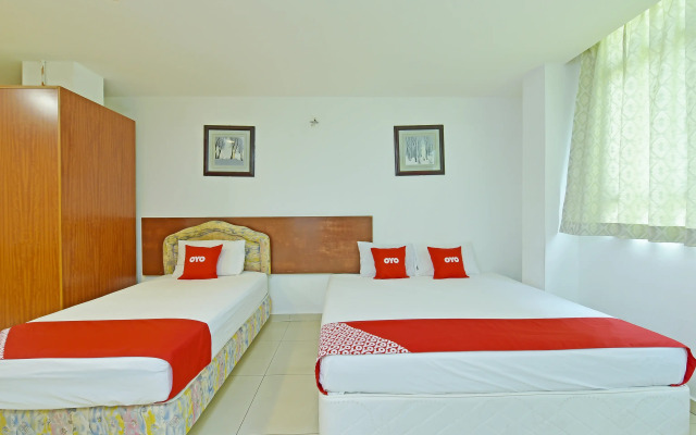 Super OYO 90494 Sam Huat Hotel
