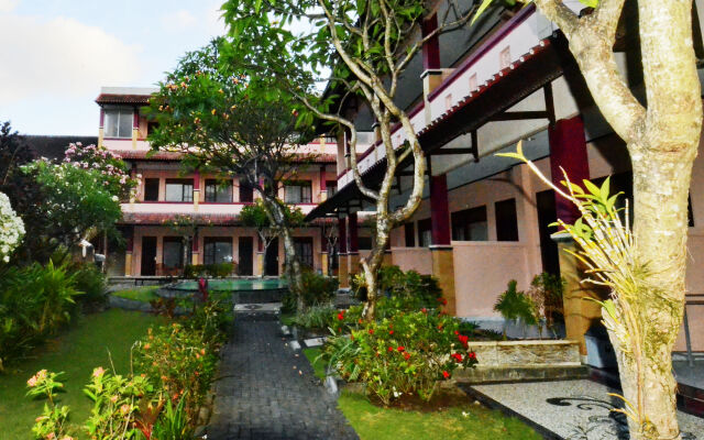 Pesona Beach Inn