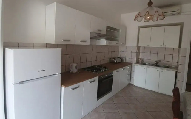 Beachfront Apartment Gaj 12