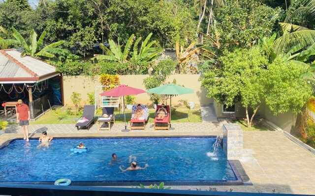 The Kingslayer Resort