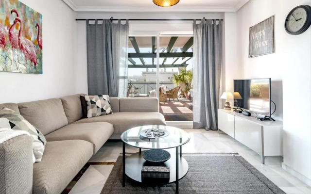 LCR4- Large 3 bed apt close to beaches