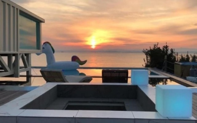 Pohang Glampingaen and Caravan Pension