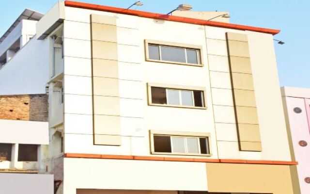 Hotel Adarsh Residency