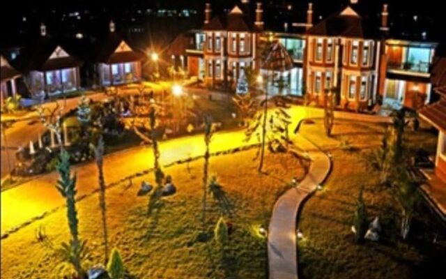 Royal Reward Resort