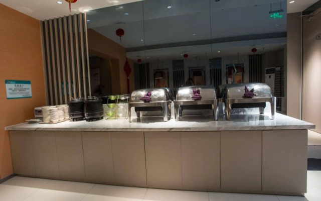 Jinjiang Inns Hongqiao Hub West Tianshan Road