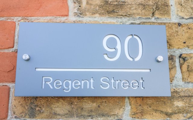 90 Regent Street