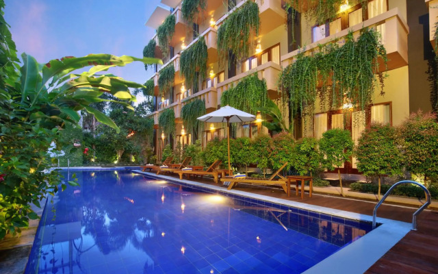 Bali Chaya Hotel Legian