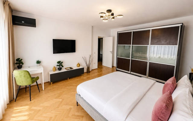 Metropole Apartments Signature Suite