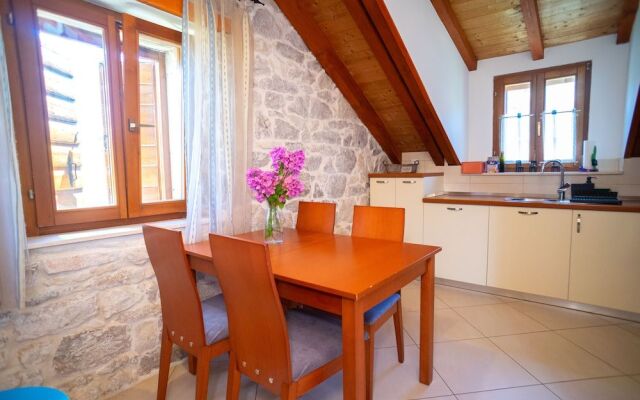 Stone House Marino