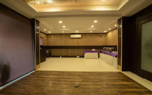 Hotel Samrat