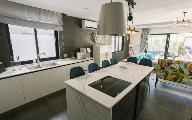 Pearl Villa