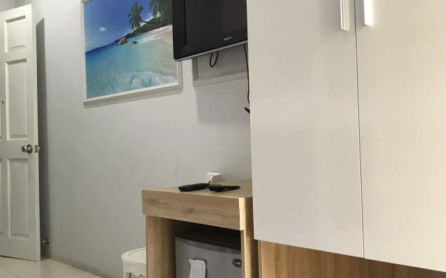 Xina Hostel by OYO
