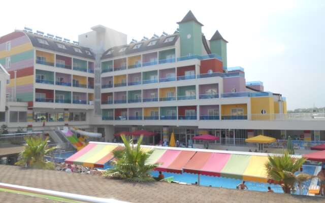 Blue Paradise Side Hotel