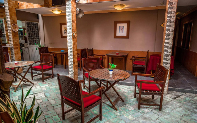 Vien Ngoc Xanh 1 Hotel