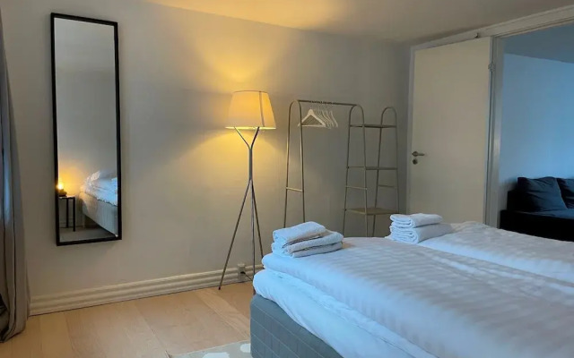 Stylish Apartment - View of The Marble Church