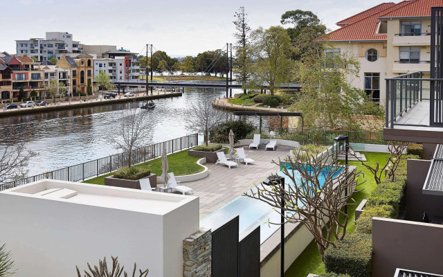 East Perth Suites Hotel