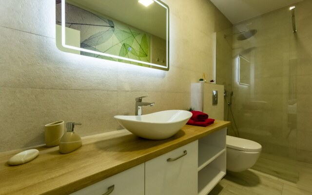Villa Romance