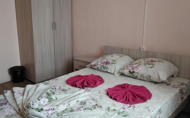 Флоренция (бывш. Спутник)