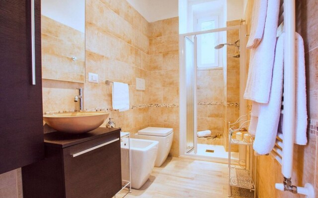 Romantic Flat With Large Terrace Close to S. Peter