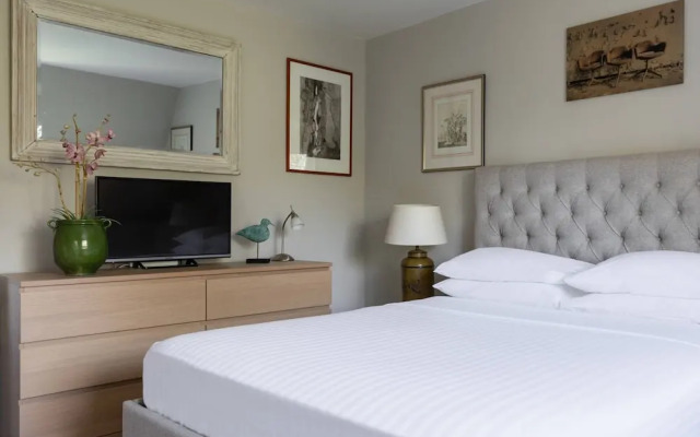 Elm Park Gardens XVI by Onefinestay