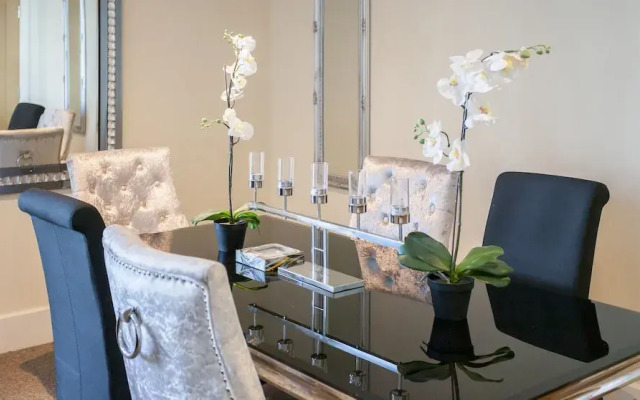 River View Apartment