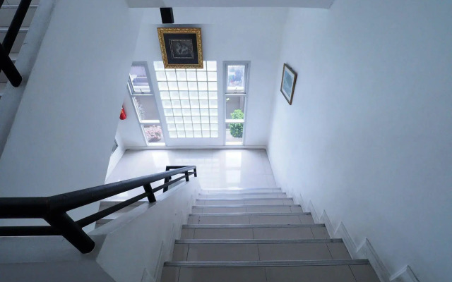 Namnon Place