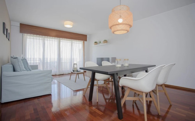 Liiiving in Matosinhos - Sea Beach Apartment