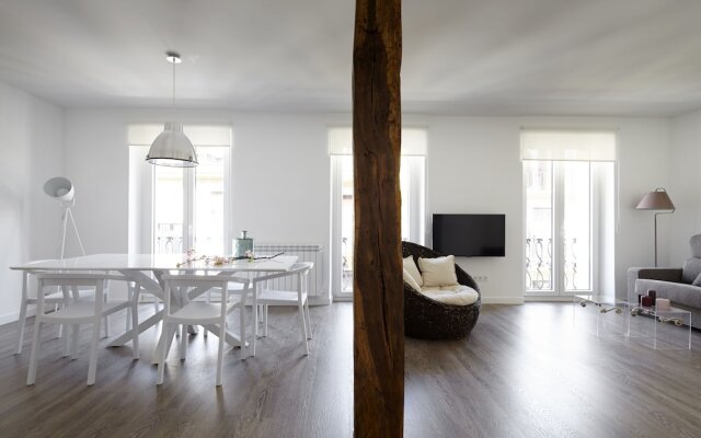 BaiHouse Apartment by FeelFree Rentals