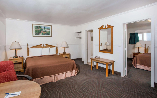 Travelodge Fort Bragg