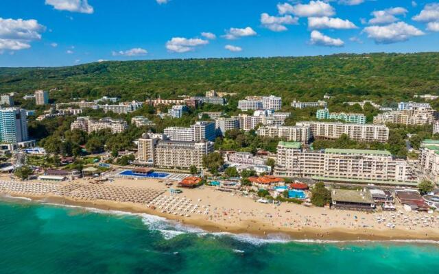 Prestige Hotel and Aquapark