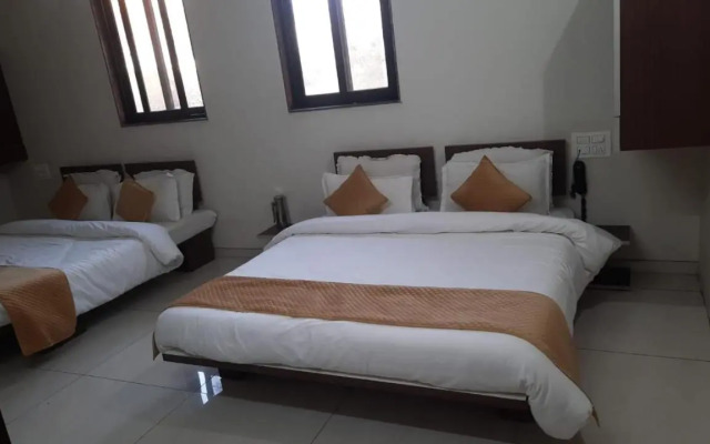 Hotel Indrani
